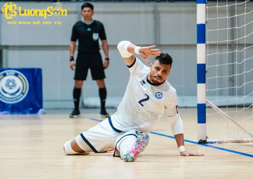 Thủ môn Leo Higuita đánh giá cao ĐT futsal Việt Nam (Ảnh: KFF)